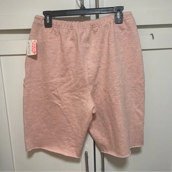 Free People Fp movement For The Win Long Shorts in Pastel Peach Sz M NWT $58 - Picture 3 of 7